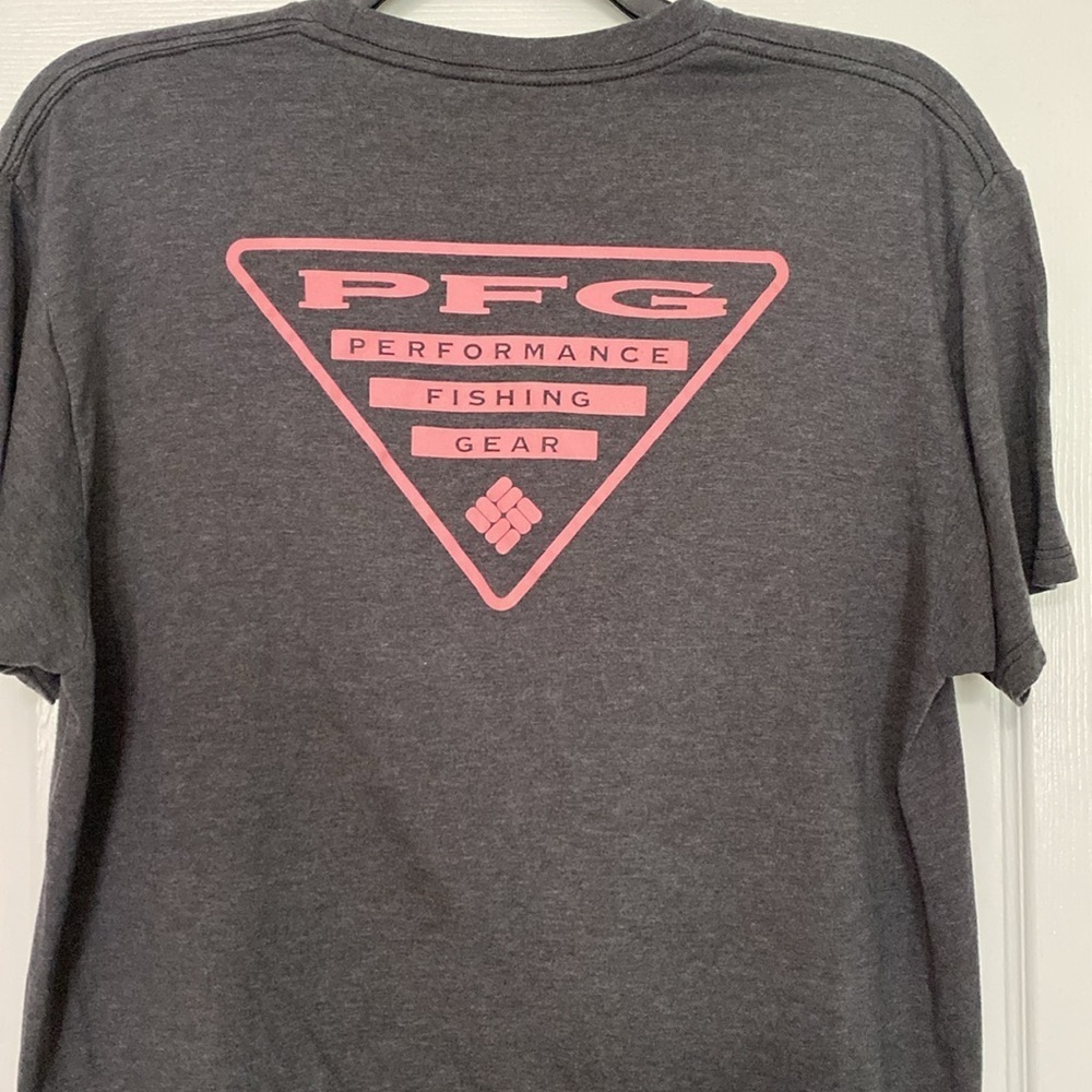 Columbia Men's XL Charcoal Tee with Pink Logo